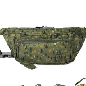 Lug Hitch NWT Camp Green Belt bag/Crossbody